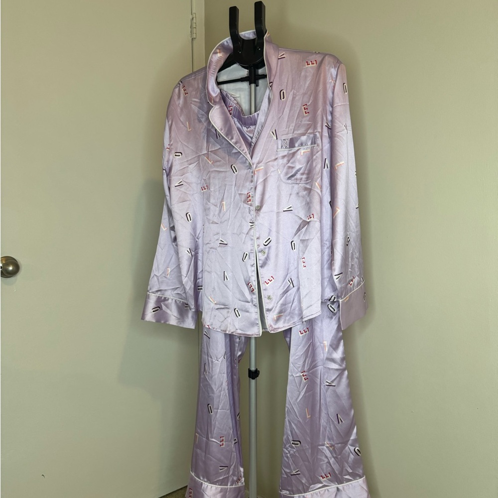 Victoria's Secret Lavender Pajama Set